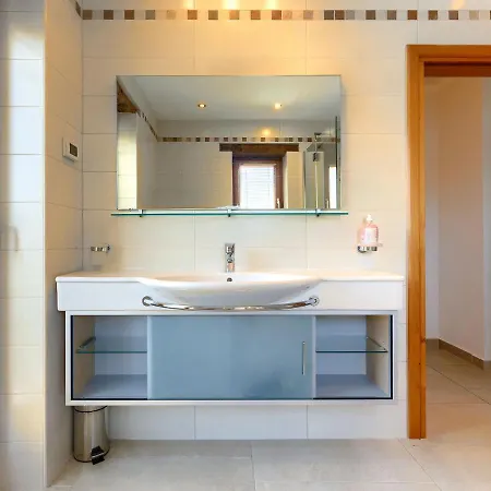 Stuartma Villa *