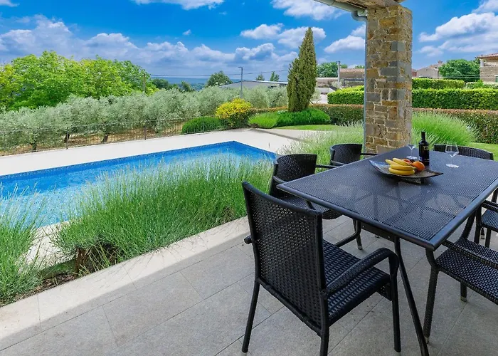 Stuartma By Interhome Donje Baredine