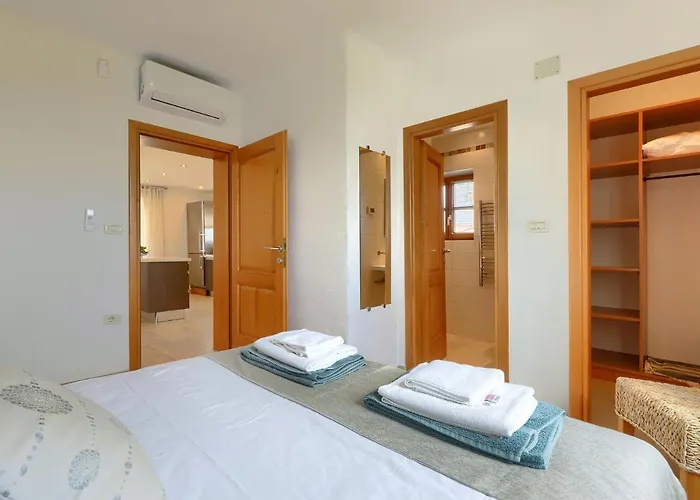 Stuartma By Interhome Villa *